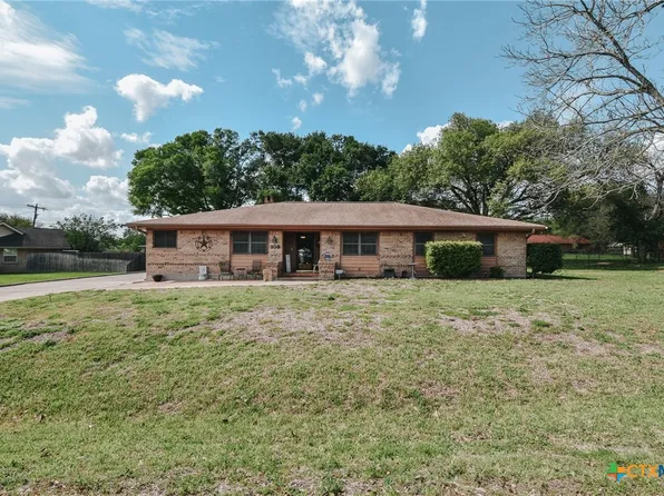 103 Rhodes Rd, Victoria, TX 77904