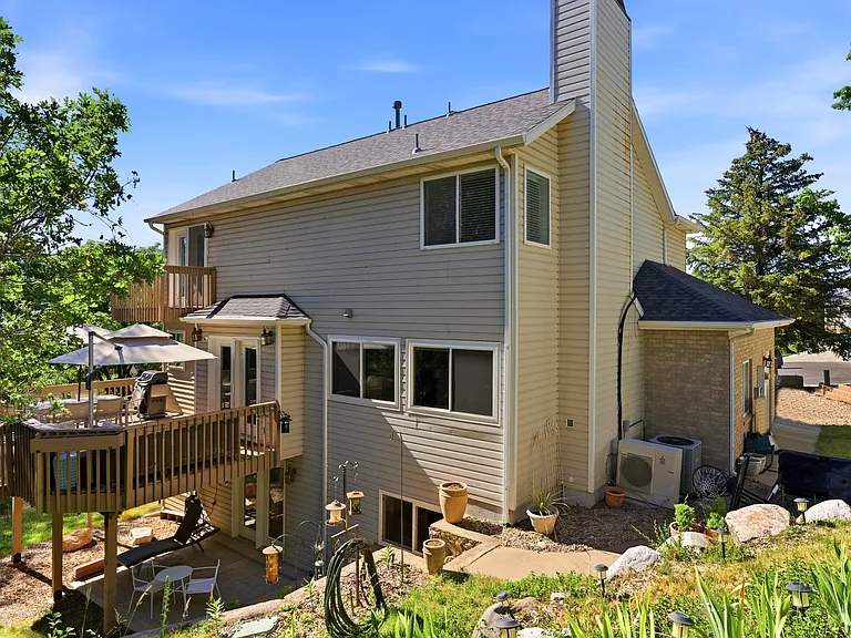 660 Cayias Dr — Photo 28