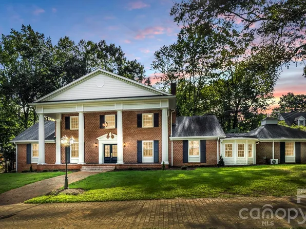 320 Country Club Ac, Shelby, NC 28150
