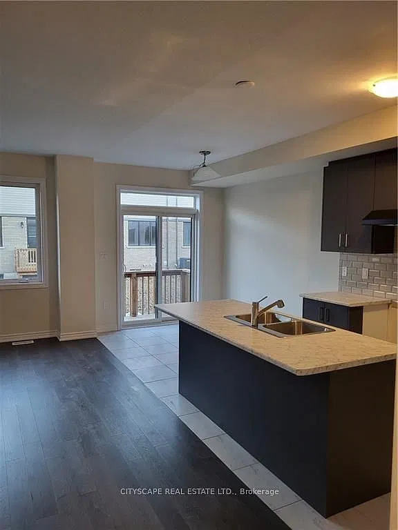 3 bed, $2,350 — Photo 3