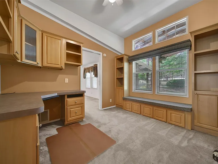 25 Novark Rd — Photo 9