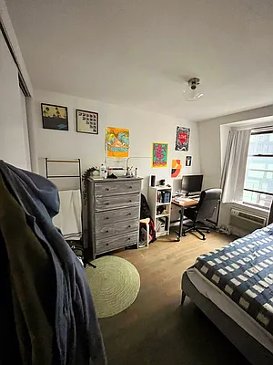 Rented by Point NYC | media 29