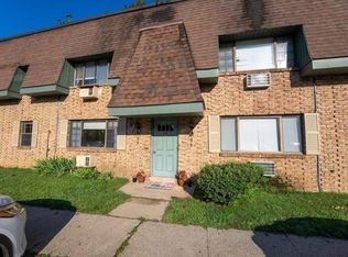 549 Russell Rd APT 12B, Westfield, MA 01085