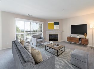 21239 Gary Dr APT 303D, Hayward, CA 94546