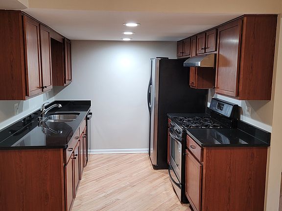 2nd image of 514 Kiowa Cir #102