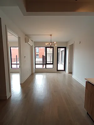 Rented by City Vista Inc | media 28