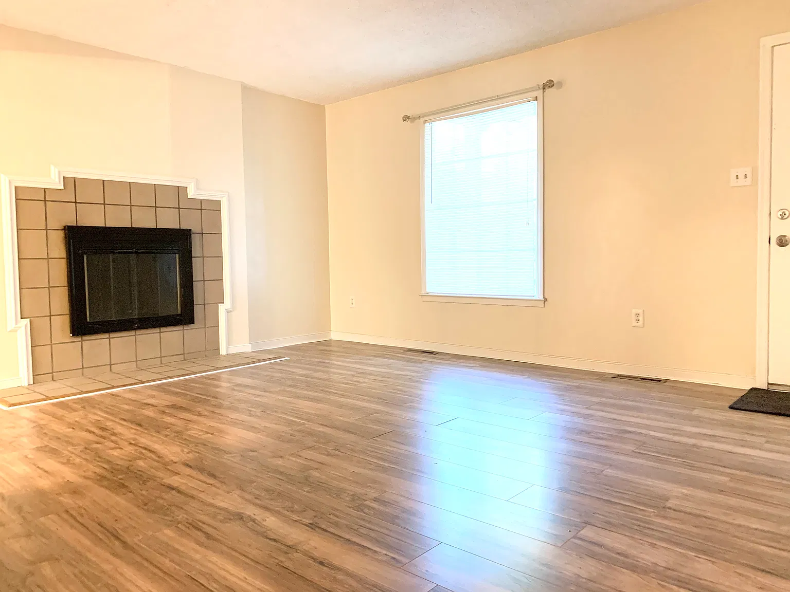 1700 Choate Pl — Photo 2
