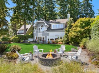 10668 NE Manor Lane, Bainbridge Island, WA 98110