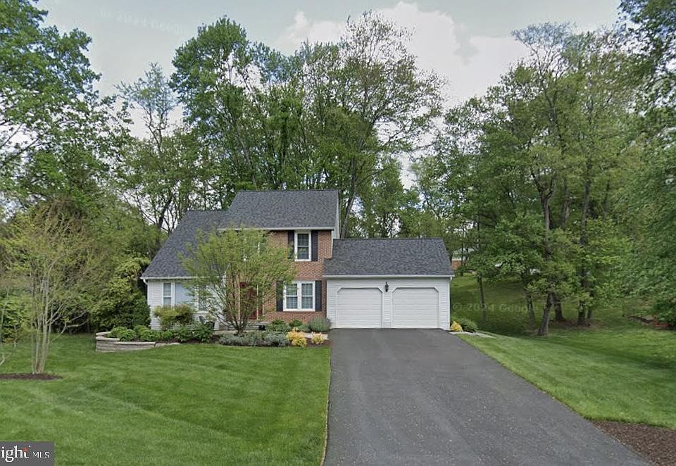 1st image of 10090 Carillon Dr