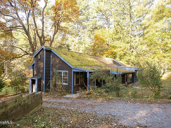 3rd image of 100 Hillsdale Rd