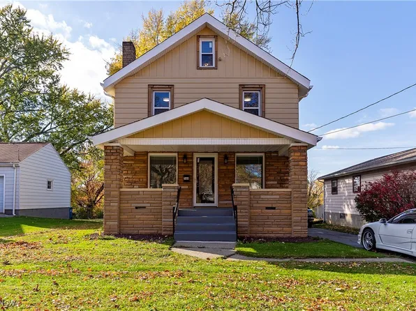 564 6th St, Campbell, OH 44405