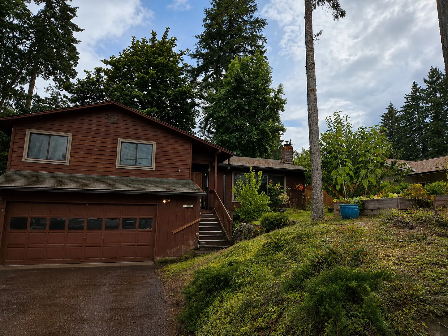 Sertic Rd, Veneta — Photo 2