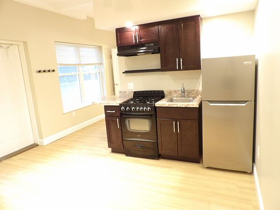 4th image of 1685 Hertel Ave #A101