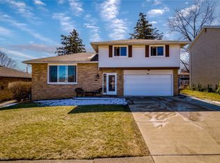 3301 Coventry Dr, Parma, OH 44134