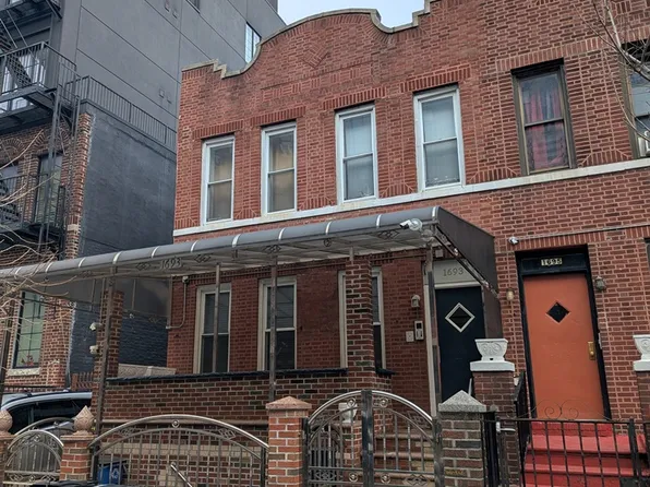 1693 Carroll Street image 1 of 6