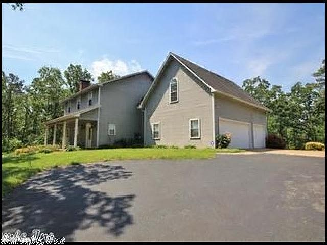 2nd image of 2400 Live Oaks Dr
