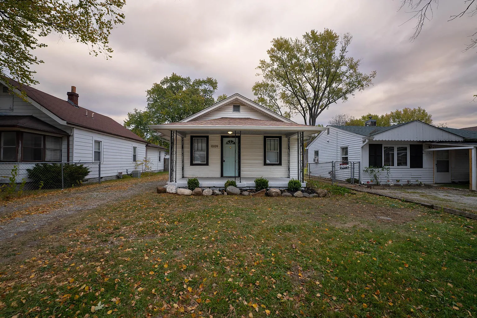 1009 Westbrook Ave photo 1