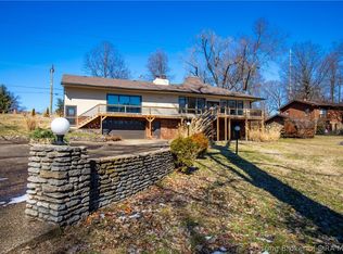 122 Hertzsch Rd, Jeffersonville, IN 47130