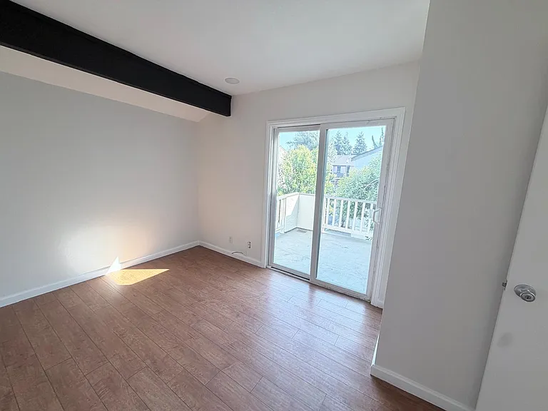 4057 San Francisco Ter — Photo 15