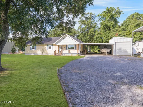 8810 Old Jeanerette Rd, Jeanerette, LA 70544