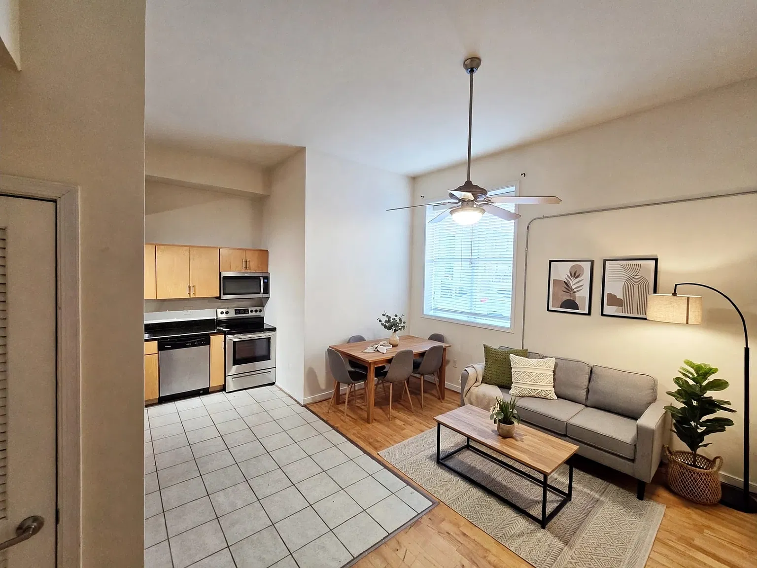 14 W Broad St — Photo 3