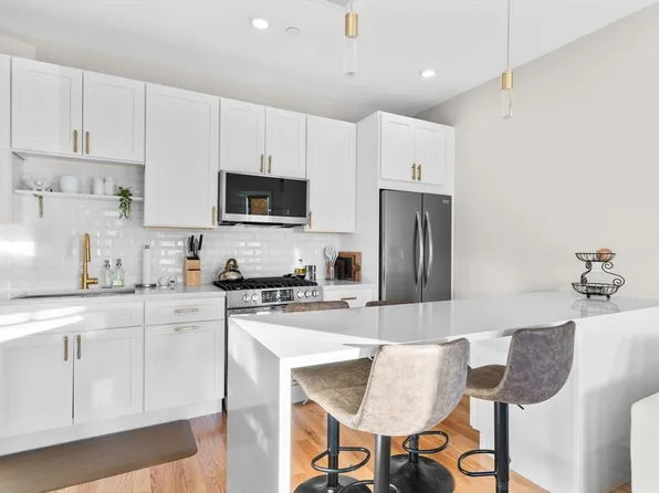 35 Somerset Ave #5, Winthrop, MA 02152