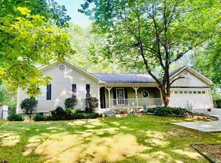 586 S Bishop Trl, Rocky Face, GA 30740