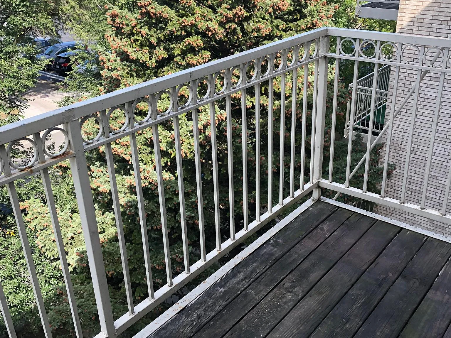 2 bed, 1000 sqft, $1,875 — Photo 2