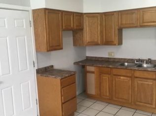 2863 E University St, Springfield, MO 65804