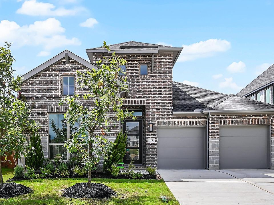 1st image of 127 King Haakon Bay Drive