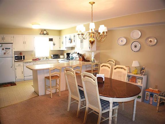 4th image of 4901 Landis Ave #104