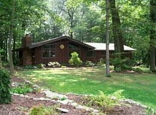 8 Rodman Pl, Spring Valley, NY 10977