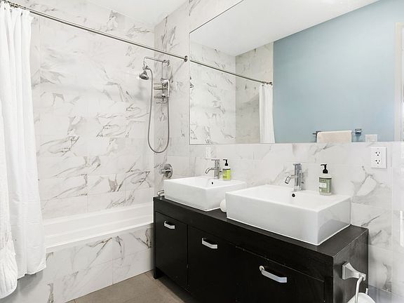 5th image of 226 15th St APT 3D