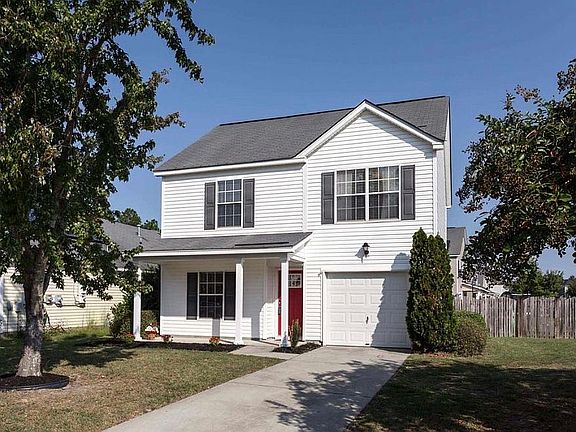 3rd image of 109 Richmond Farm Cir