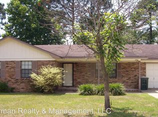 1056 Bacon Rd, Hinesville, GA 31313
