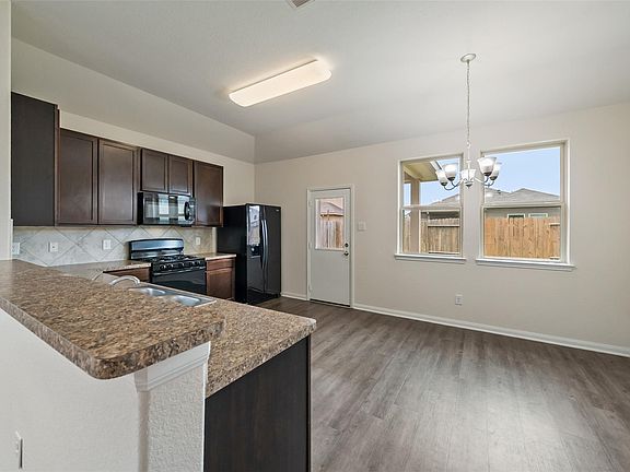 5th image of 3626 Karissa Rd