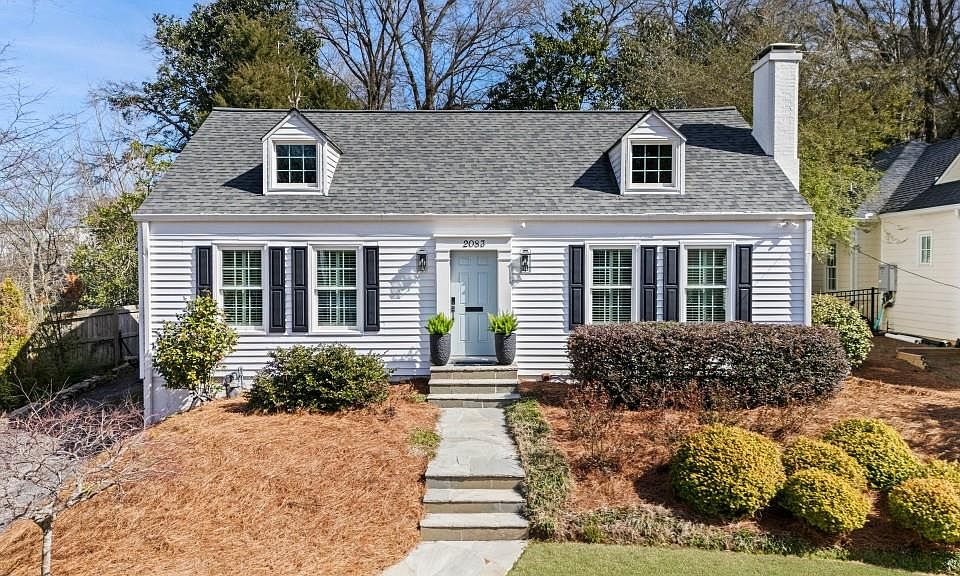 1st image of 2083 Golfview Dr NW