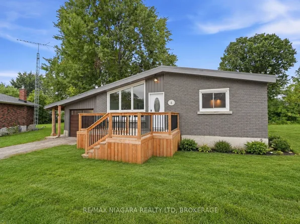 8 N Crescent Dr, Welland, ON L3B 5L2