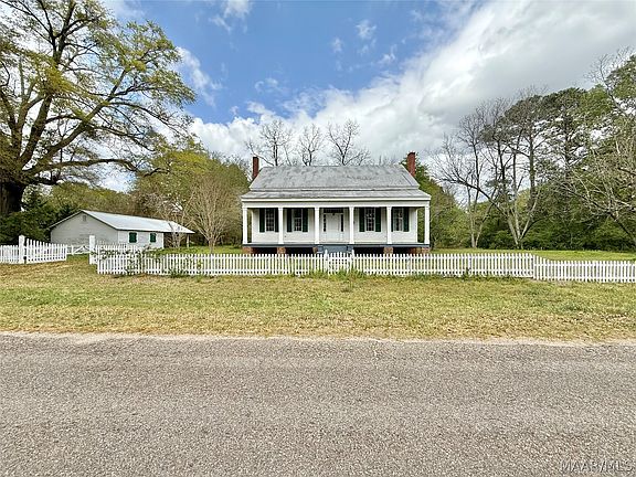 2nd image of 324 Centenary St