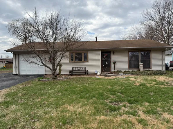 26 Iris Ave, Granite City, IL 62040