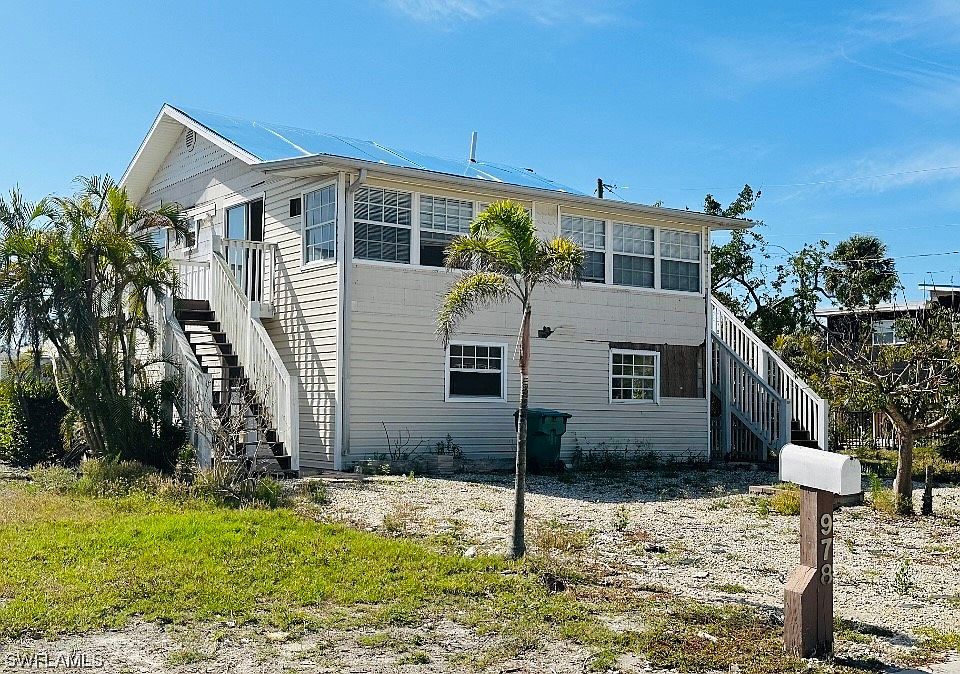 1st image of 976 San Carlos Ct
