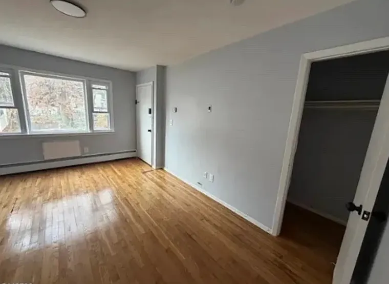 1 bed, $1,800 — Photo 3