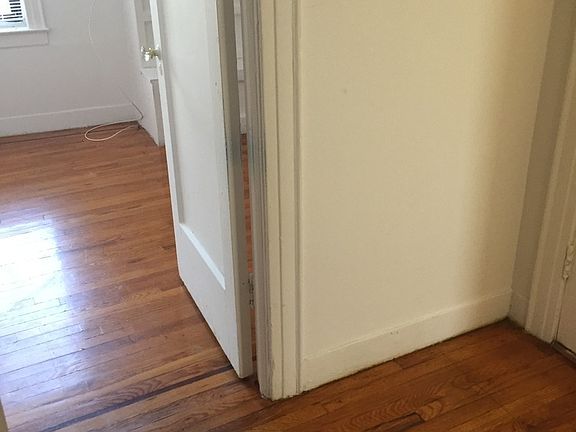 5th image of 6120 43rd Ave APT 1B