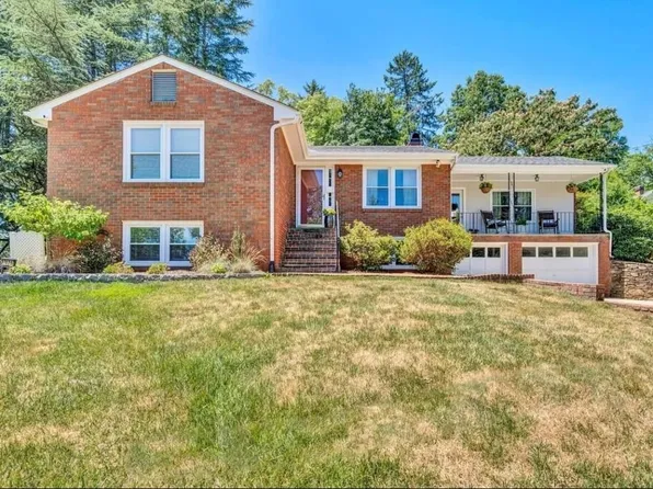 7426 Estes St, Roanoke, VA 24019