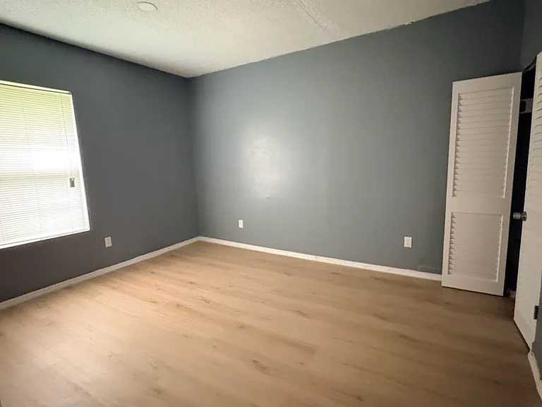 1305 Prosch Ave — Photo 11