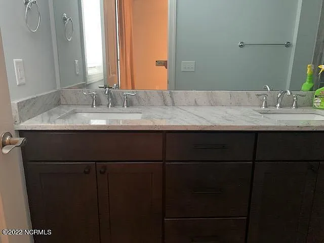 25 Brownstone Ln — Photo 8
