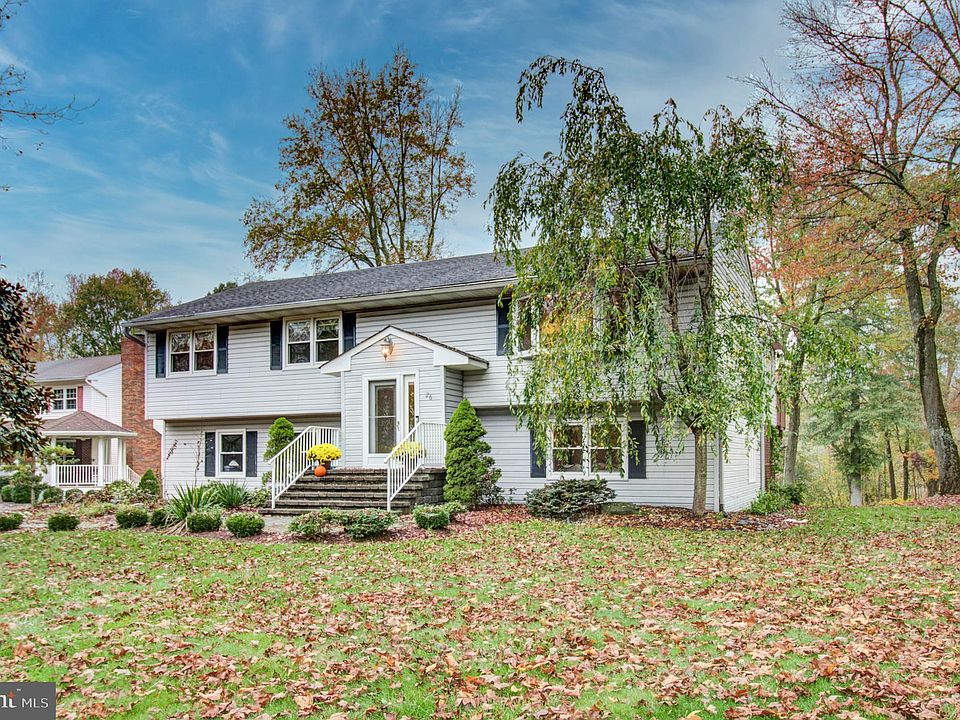 1st image of 26 Lake Dr