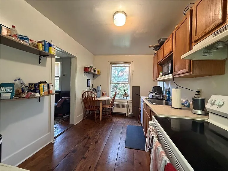 5 Warner St #2 — Photo 3