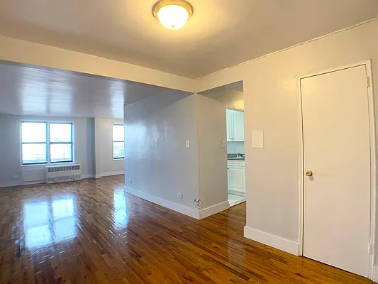 Rented by Premier One Realty LLC | media 7