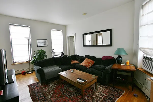 Rented by Corcoran | media 35